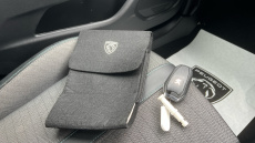 Peugeot 2008 1.2 PureTech 130 Allure Premium+ 5dr Petrol Estate